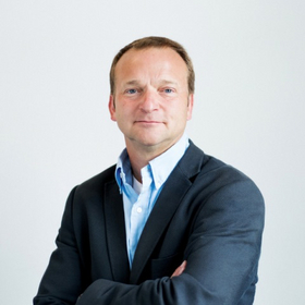  Dr. Bernd Schieche